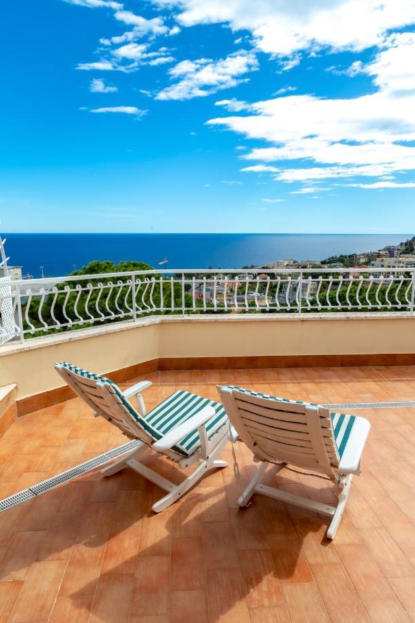 168B - La Terrazza Sul Mare, Casa A 10 Minuti Da Spiaggia, Parcheggio Privato Gratis Sanremo Eksteriør billede